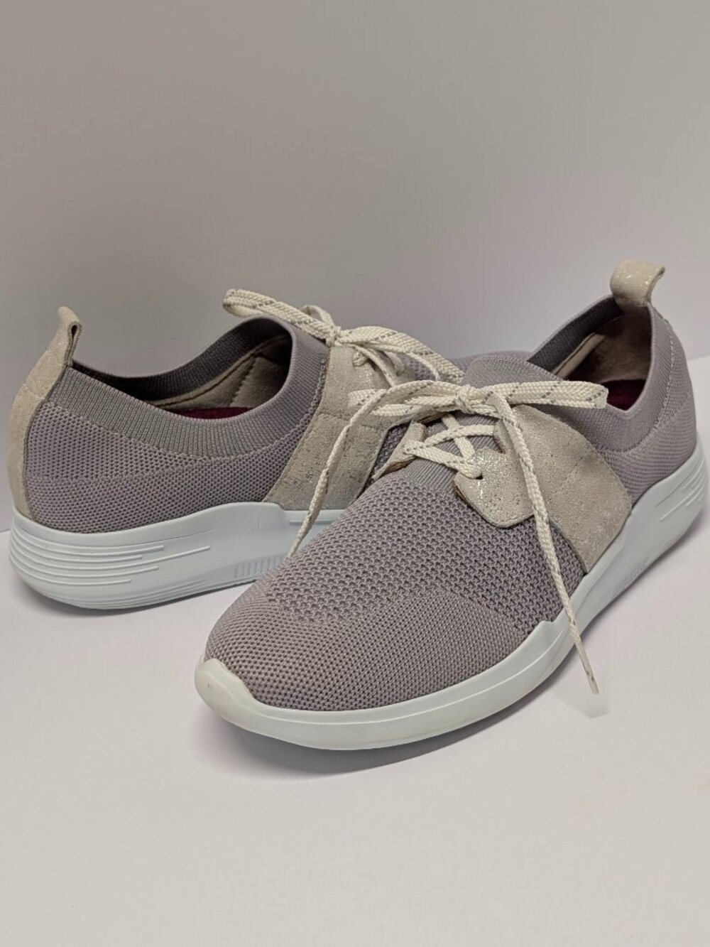 Munro Sandi Sneakers in Grey / White